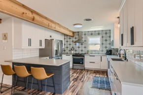 Casa Verde 4 BR Mid-century Charmer in Old Town